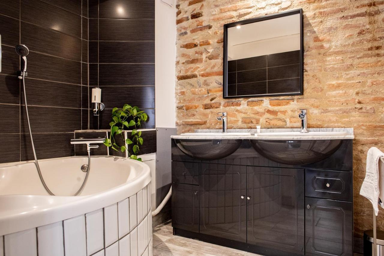 Au Coeur De Perpignan Apartment Екстериор снимка